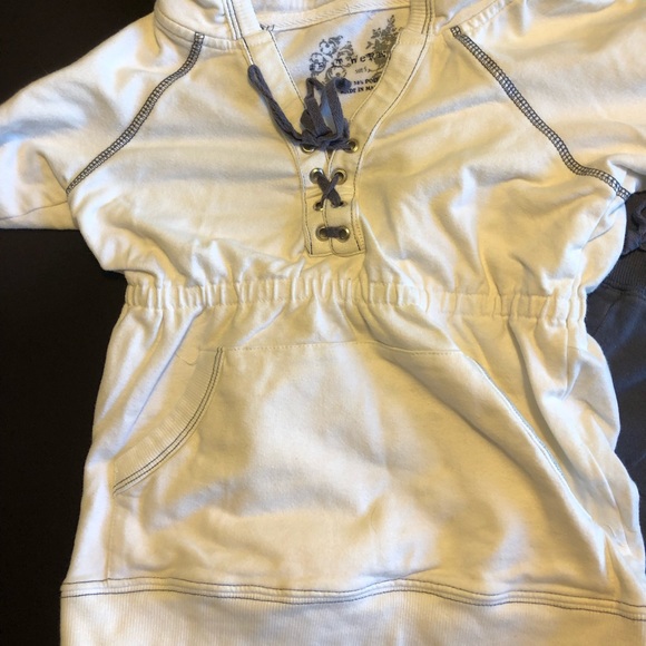 Girls matching top and bottoms, size 4. BUNDLE & SAVE! - Picture 2 of 5